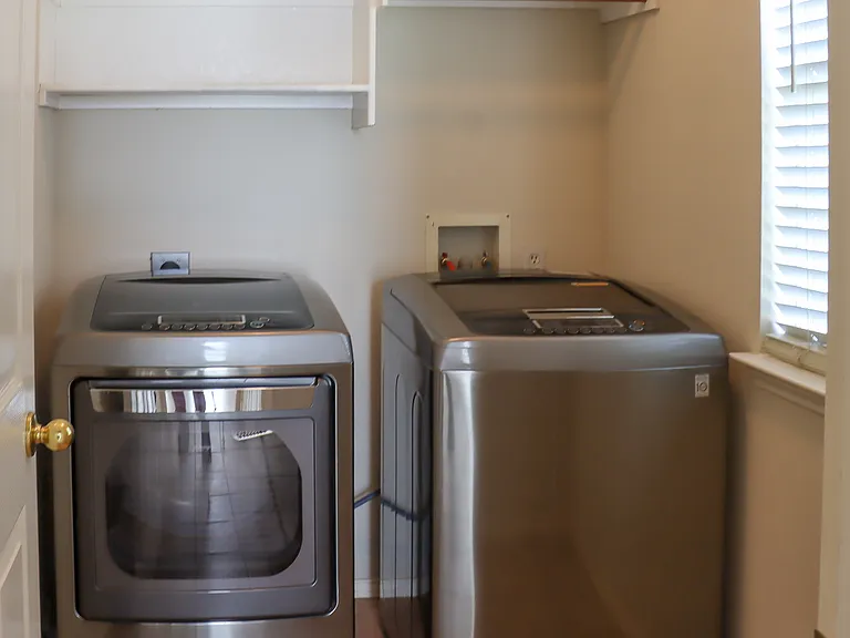 4021 Aladdin Dr — Photo 13