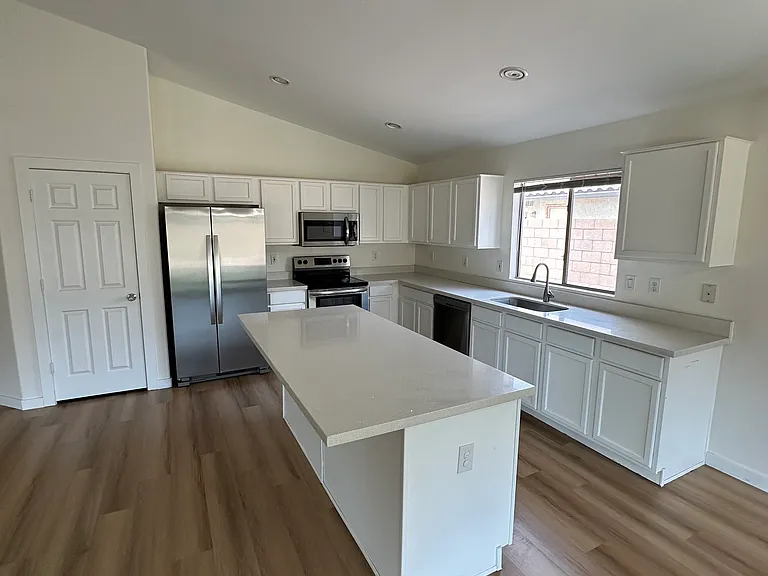 10335 E Idaho Ave — Photo 8