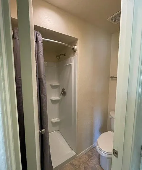 12112 Phoenix Ave NE — Photo 11