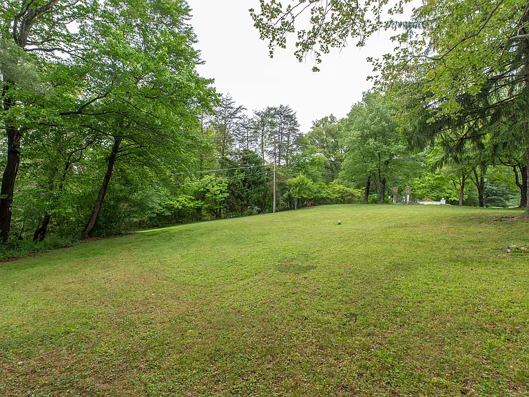 10535 Brevity Dr — Photo 44