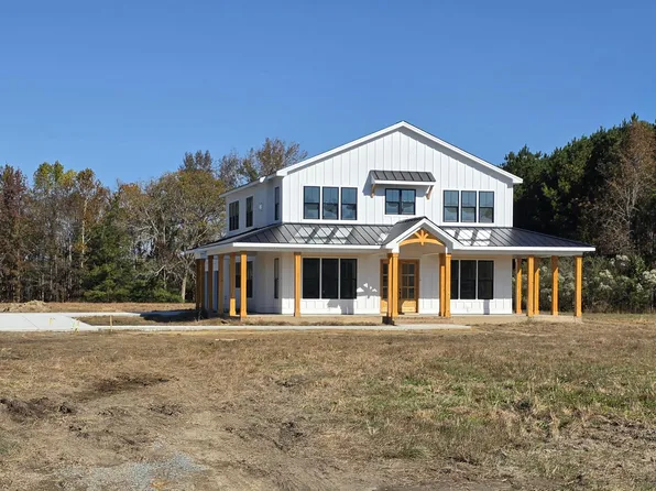 1624 Allens Crossroads Rd, Four Oaks, NC 27524