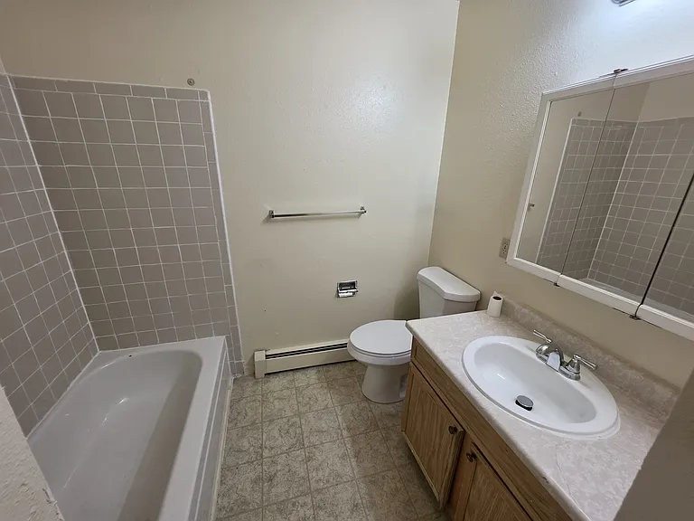 3226 Rood Ave #1 — Photo 9