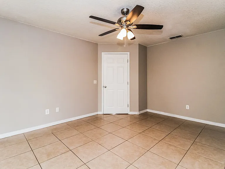 301 Morningview Dr — Photo 11