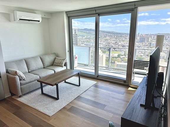 3rd image of 1500 Rycroft St #3407R-1