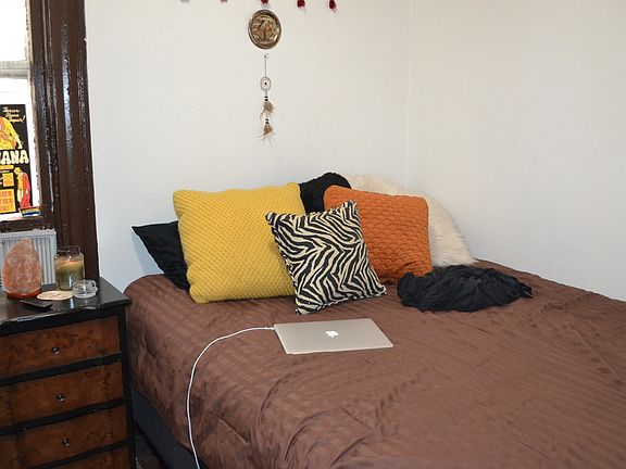 2nd image of 1448 N Maplewood Ave APT 3R
