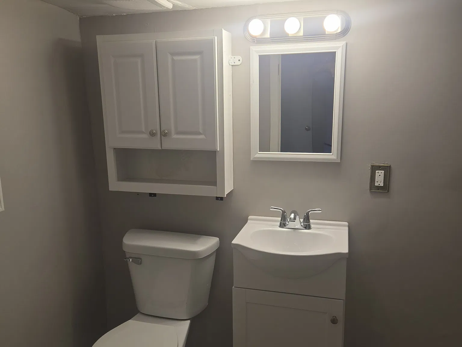 1 bed, 856 sqft, $795 — Photo 1