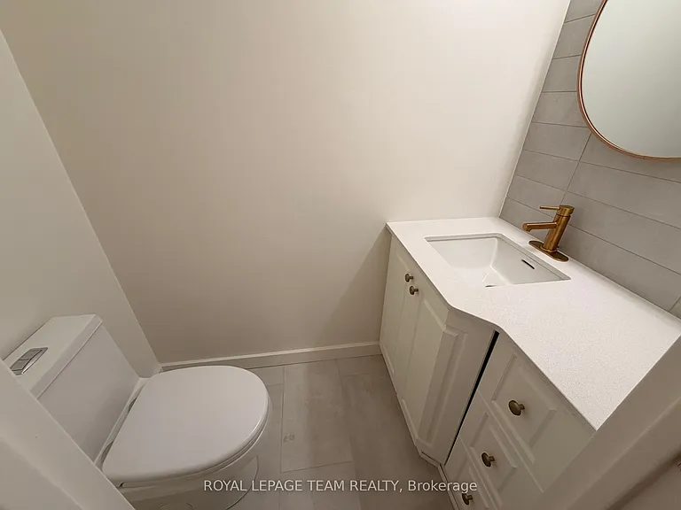 515 Saint Laurent Blvd #318 — Photo 23