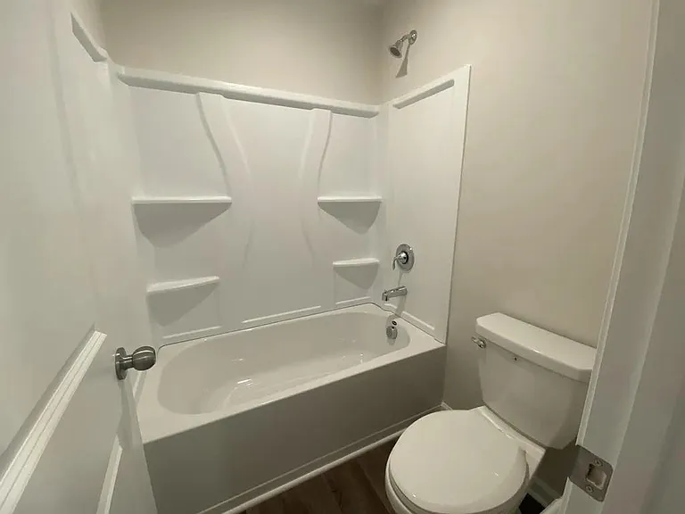 1537 Woodhouse Dr — Photo 11