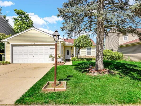 1130 Norman Ln, Roselle, IL 60172