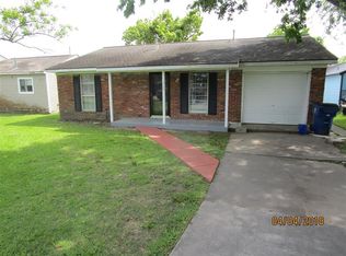 715 W 7th St, Freeport, TX 77541