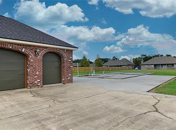 4th image of 2586 Ravenway Dr
