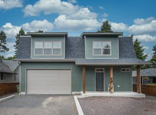 1933 36th St, Florence, OR 97439