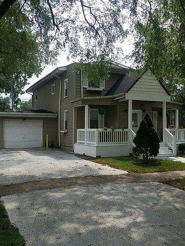 2nd image of 1549 N 40th Ave
