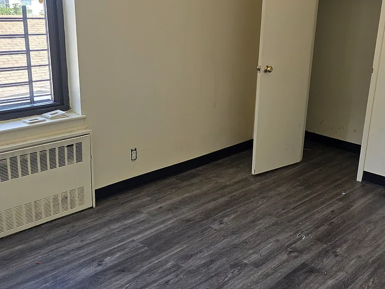 1-79 College Ave #4 — Photo 3