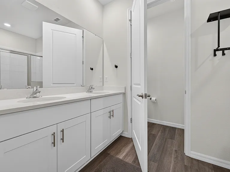 2568 Kinsale Ln — Photo 6