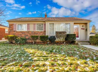 22900 Englehardt St, Saint Clair Shores, MI 48080