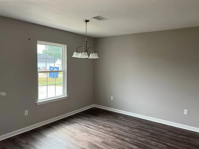 7054 White Pine Ave — Photo 5