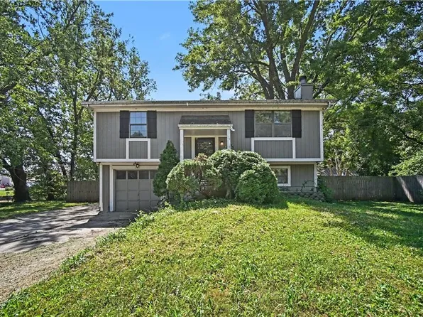 9675 W 61st St, Merriam, KS 66203