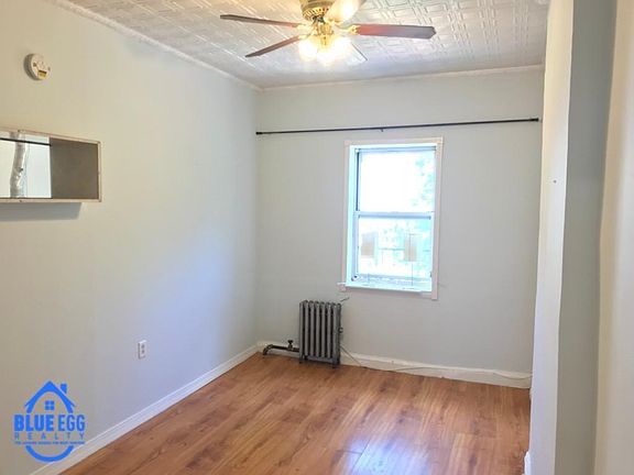 2nd image of 555A Putnam Ave APT 4