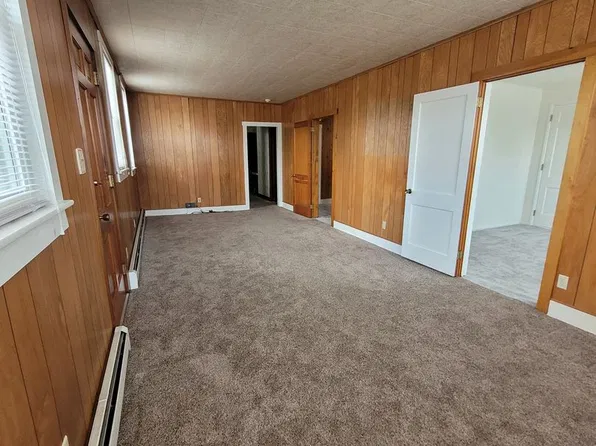 40 S Charlotte St, Manheim, PA 17545