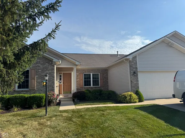 5846 W River Chase Ln, McCordsville, IN 46055
