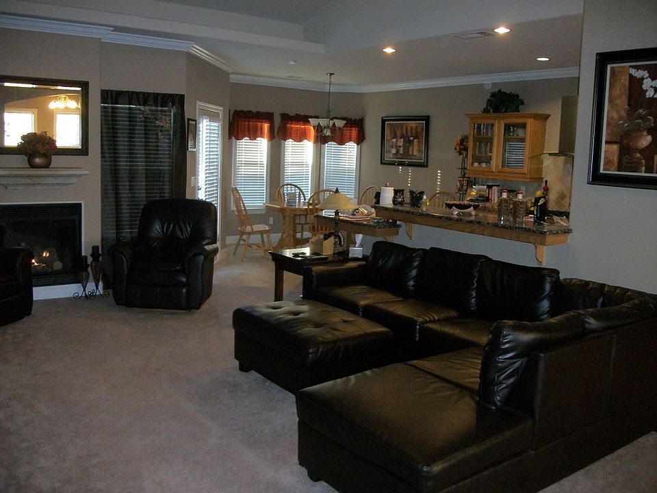 2nd image of 1091 Jade Way