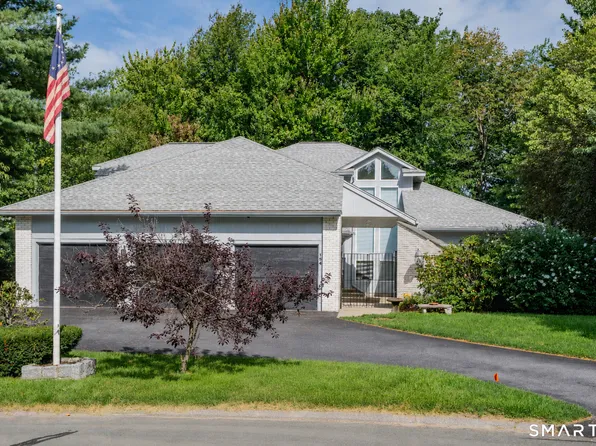 154 Suncrest Court, Torrington, CT 06790