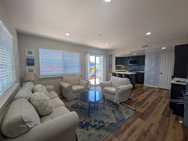 3051 Augusta St #14 — Photo 3