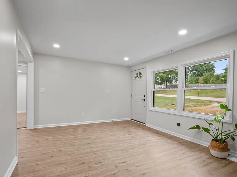 3216 W Townsend Ct — Photo 4