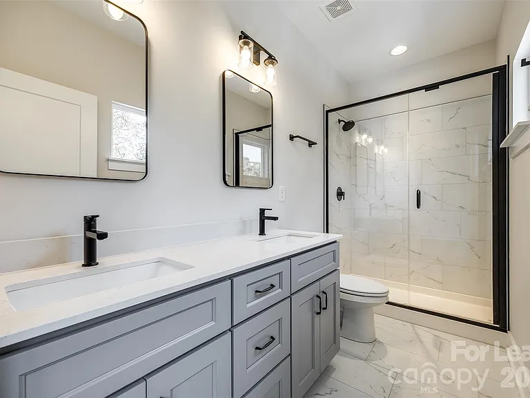 3418 Peligreni St — Photo 12