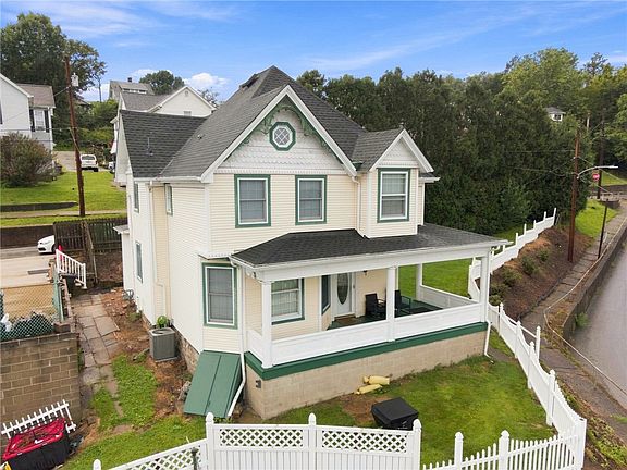 2nd image of 426 Shady Ave
