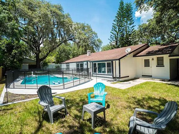 3rd image of 12216 Noreast Lake Dr