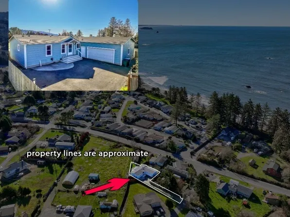 99006 W Freeman Ln, Brookings, OR 97415