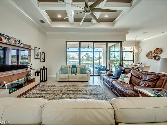 3rd image of 3415 SW 28th Ave