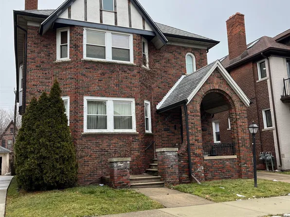 918 Nottingham Rd, Grosse Pointe, MI 48230