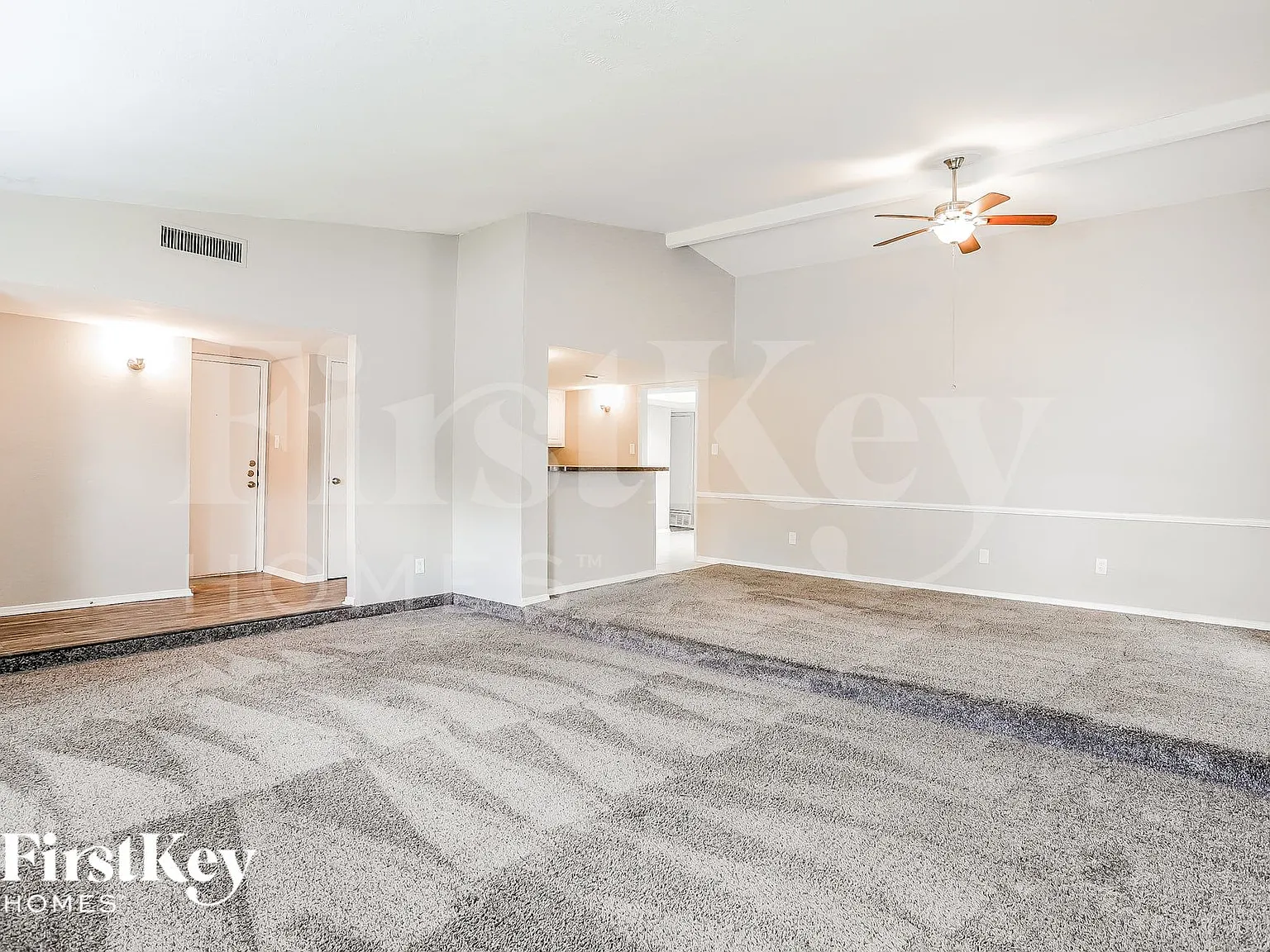 4 bed, 2.5 bath, 2238 sqft, $1,945 — Photo 3