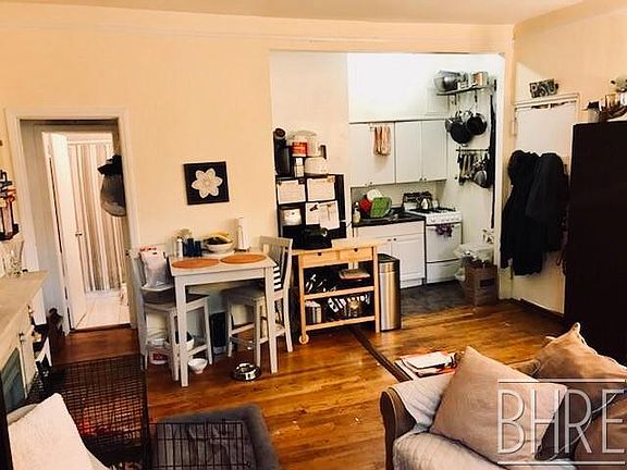 3rd image of 138 Amity St APT 3B