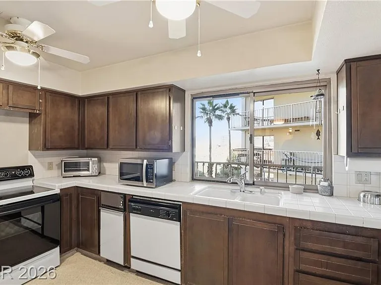 205 E Harmon Ave #508 — Photo 16