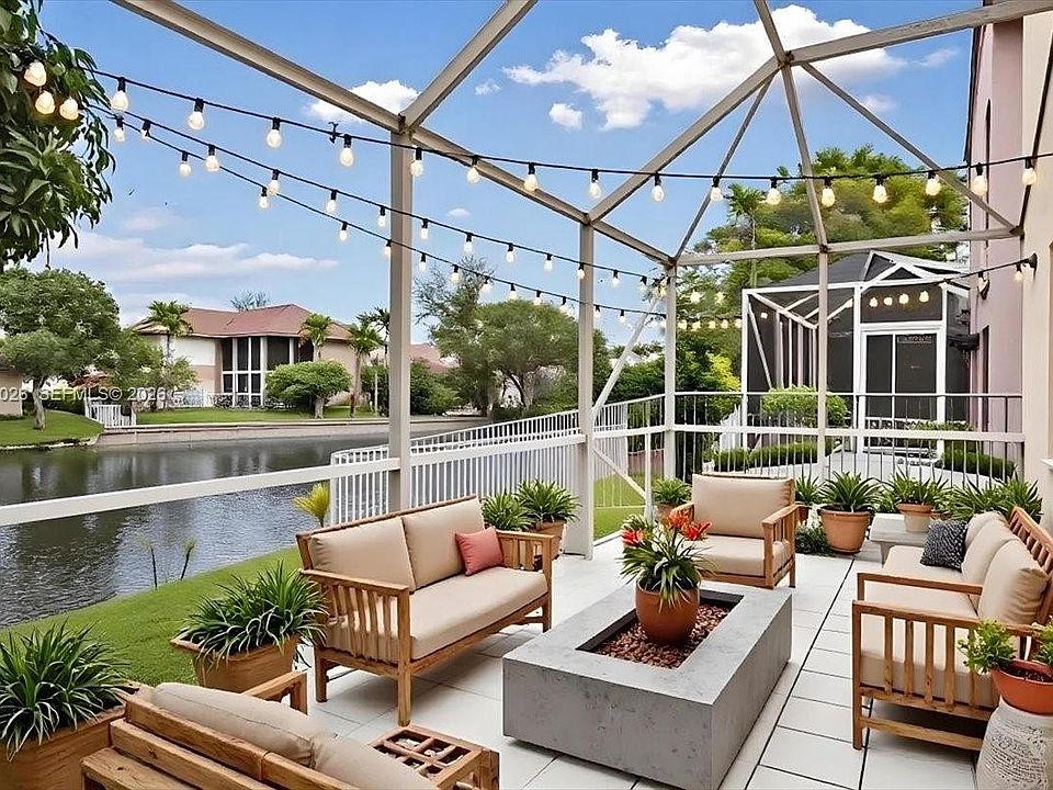 1st image of 9847 Fairway Cove Ln