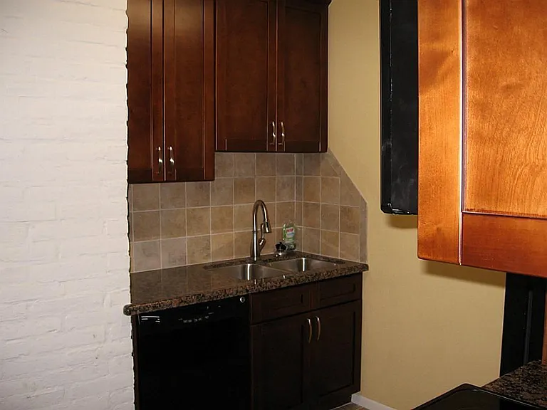 5214 Memorial Dr — Photo 6