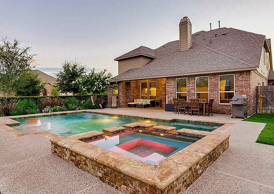 1st image of 12102 Moon Vista Ln