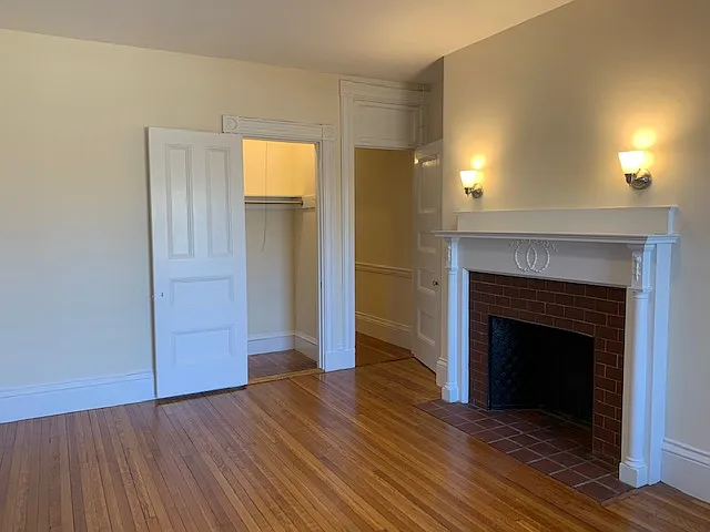 504 Beacon St — Photo 4