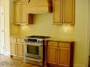 2704 Monticello Dr, Winston Salem, NC 27106