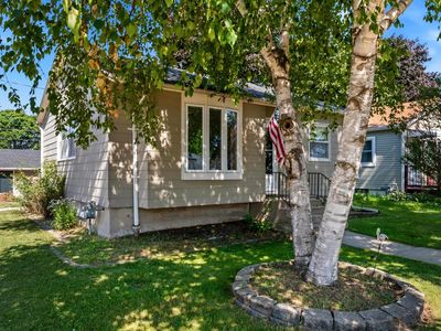 3855 S 17th STREET, Milwaukee, WI, 53221