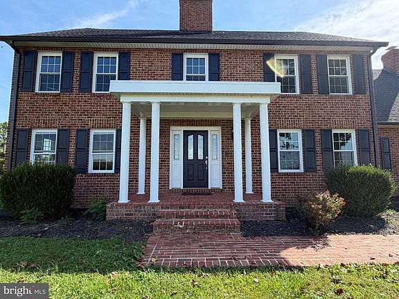 5th image of 943 Parshall Rd