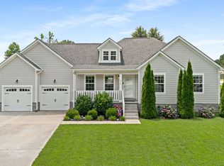 310 Diane Loop, White Bluff, TN 37187