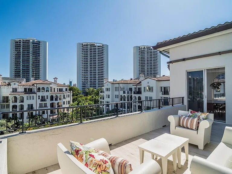 3500 Island Blvd #DPH01 — Photo 15