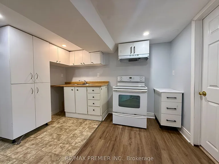 288 Scott St #LOWER — Photo 11
