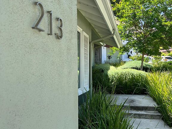 2nd image of 213 Los Laureles St