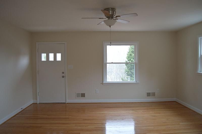 1st image of 739 Shelbourne Ave